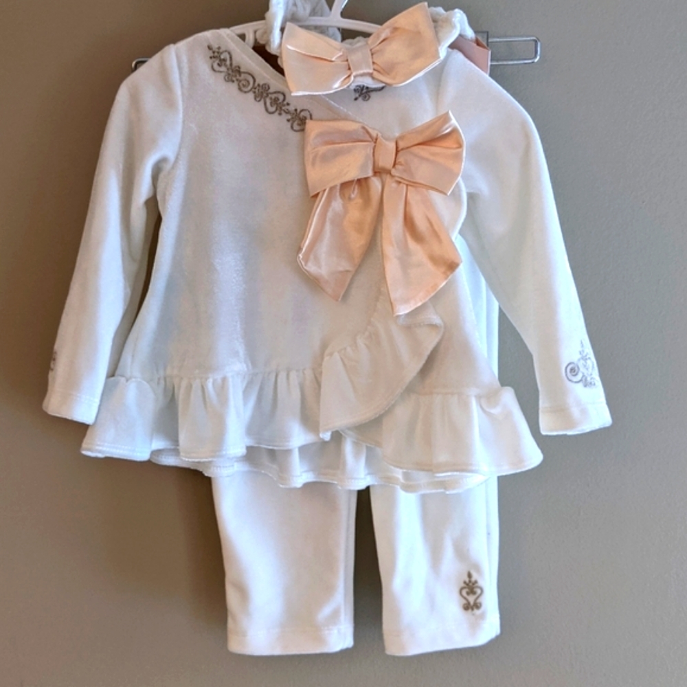 NWT Velvet ivory colored 3 piece set